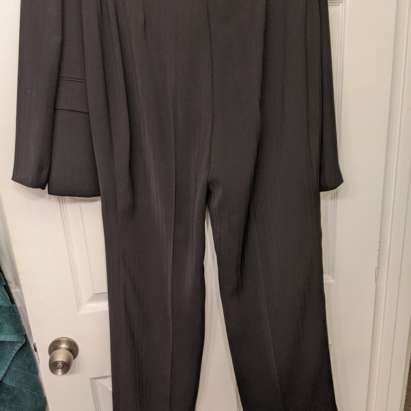 Black Kasper full suit - Picture 4 of 4